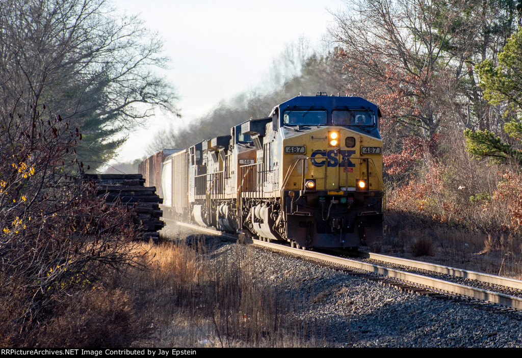 M426 approaches Railroad Ave